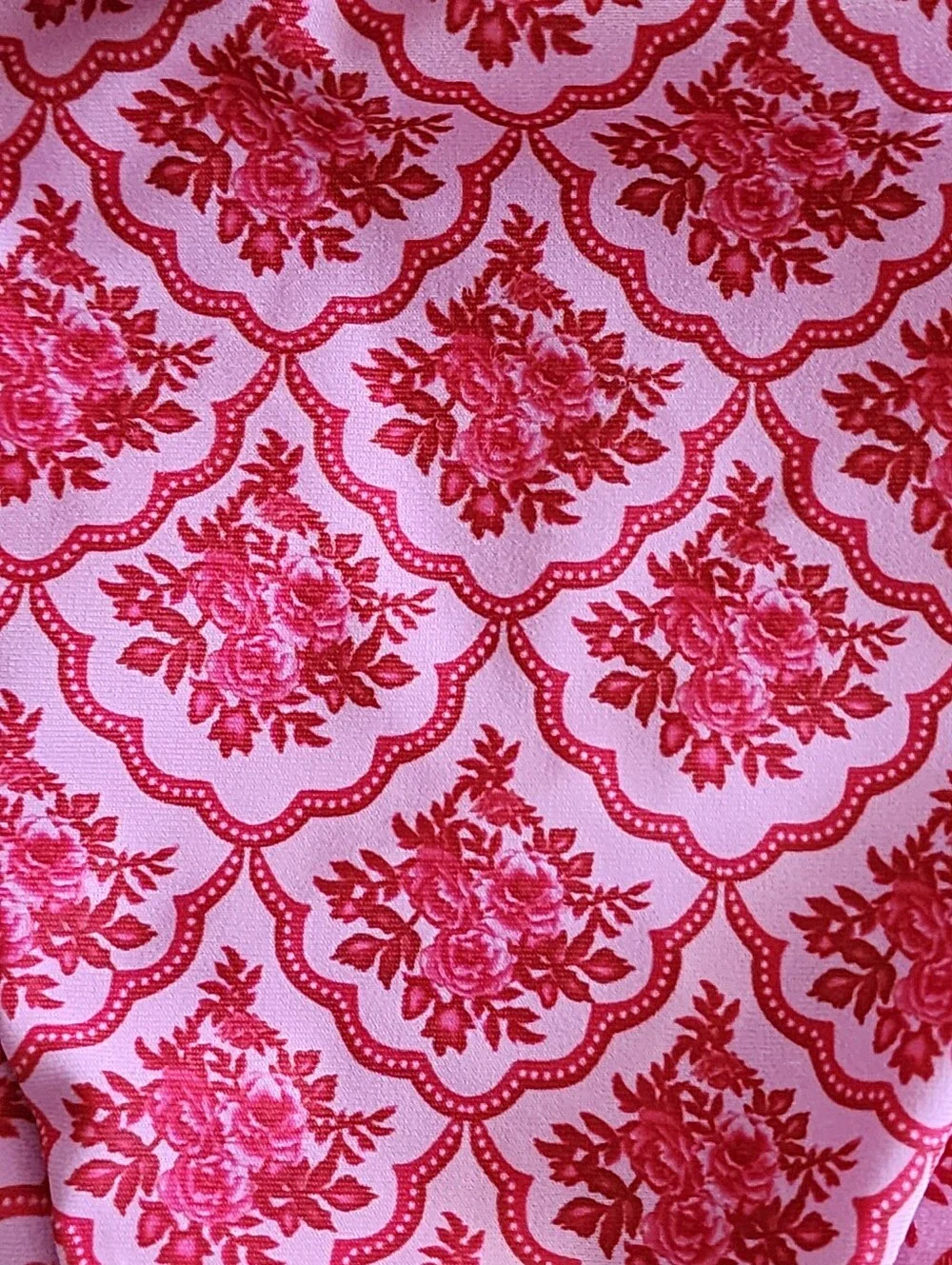 RoseSeek women piece